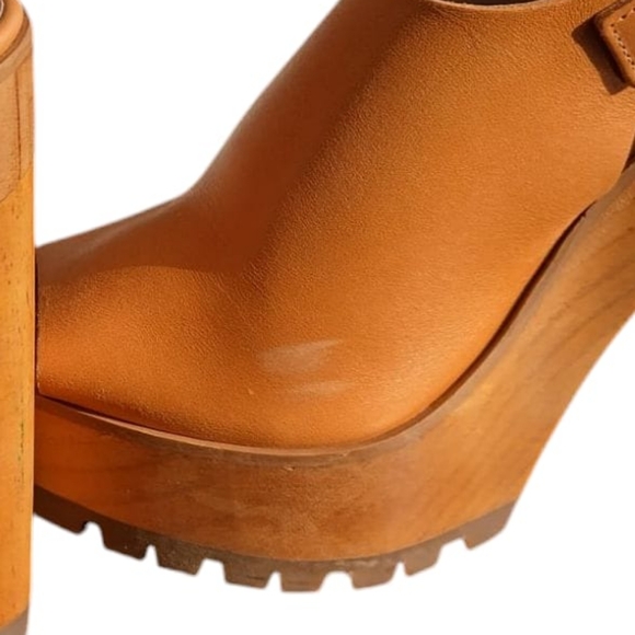 ZARA Women’s Faux Leather Platform Clog Sandals Tan Size 8.5 US